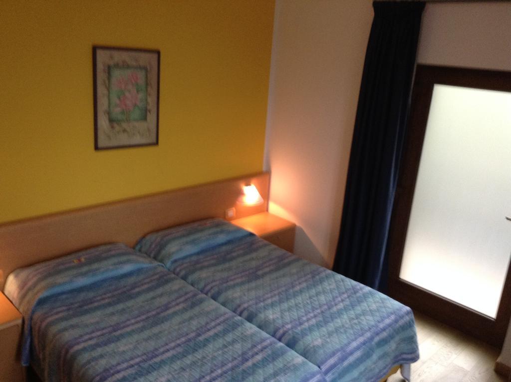 מאלצ'סינה Residence Val Di Monte מראה חיצוני תמונה
